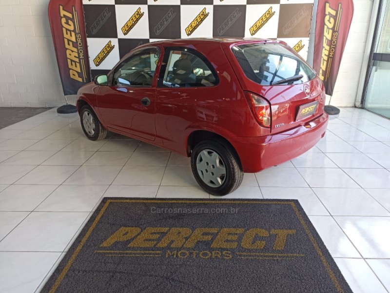 CELTA 1.0 MPFI 8V GASOLINA 2P MANUAL - 2009 - PORTãO