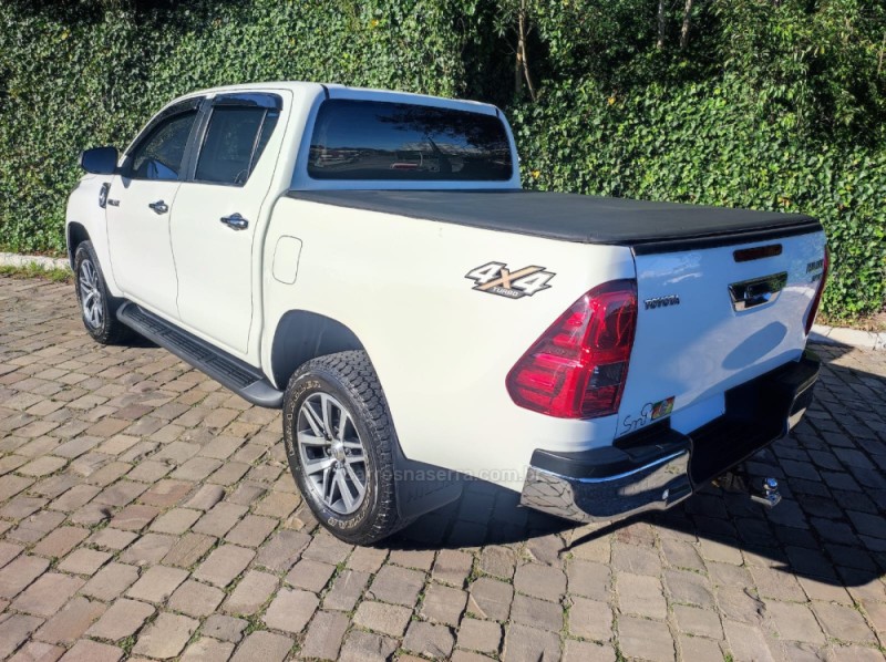 HILUX 2.8 SRX 4X4 CD 16V DIESEL 4P AUTOMÁTICO - 2017 - FARROUPILHA