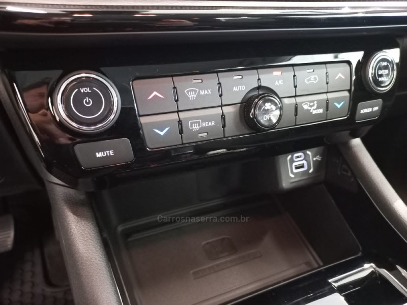 COMPASS 2.0 TRAILHAWK TD350 TURBO DIESEL 4X4 4P AUTOMÁTICO - 2022 - FLORES DA CUNHA