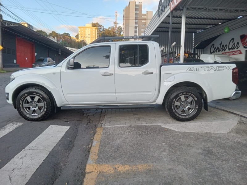 FRONTIER 2.3 LE ATTACK 4X4 CD TURBO ELETRONIC DIESEL 4P AUTOMÁTICO - 2015 - CAXIAS DO SUL