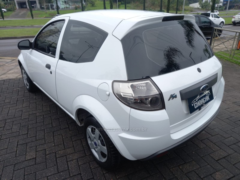 KA 1.0 I 8V GASOLINA 2P MANUAL - 2013 - FELIZ