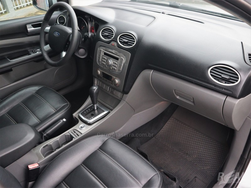 FOCUS 2.0 TITANIUM HATCH 16V FLEX 4P AUTOMÁTICO - 2012 - SAPIRANGA