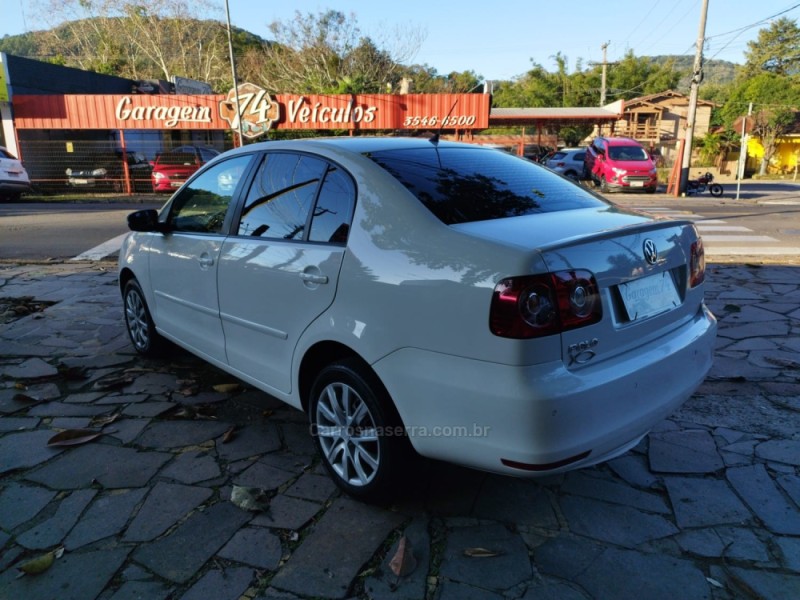 POLO SEDAN 1.6 MI 8V FLEX 4P MANUAL - 2014 - TRêS COROAS