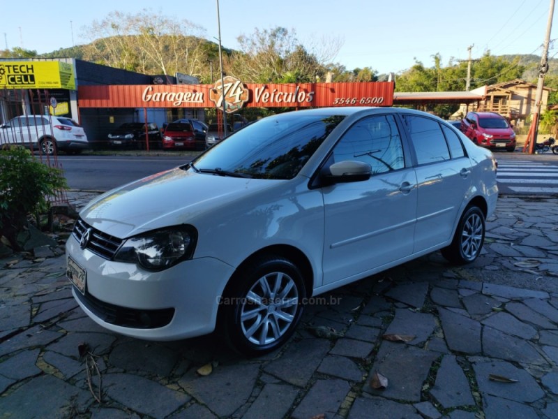 polo sedan 1.6 mi 8v flex 4p manual 2014 tres coroas