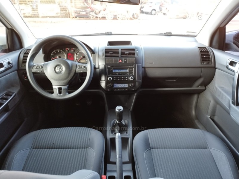 POLO SEDAN 1.6 MI 8V FLEX 4P MANUAL - 2014 - TRêS COROAS