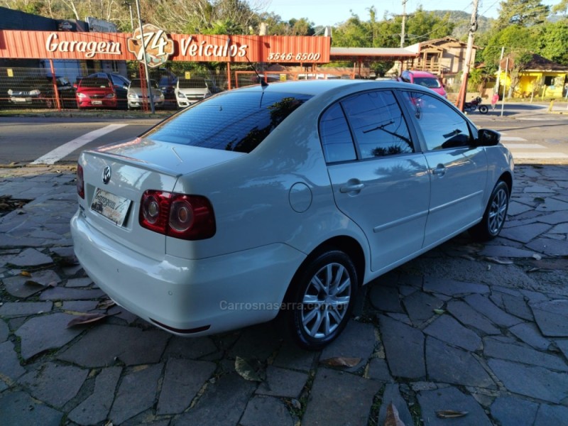 POLO SEDAN 1.6 MI 8V FLEX 4P MANUAL - 2014 - TRêS COROAS