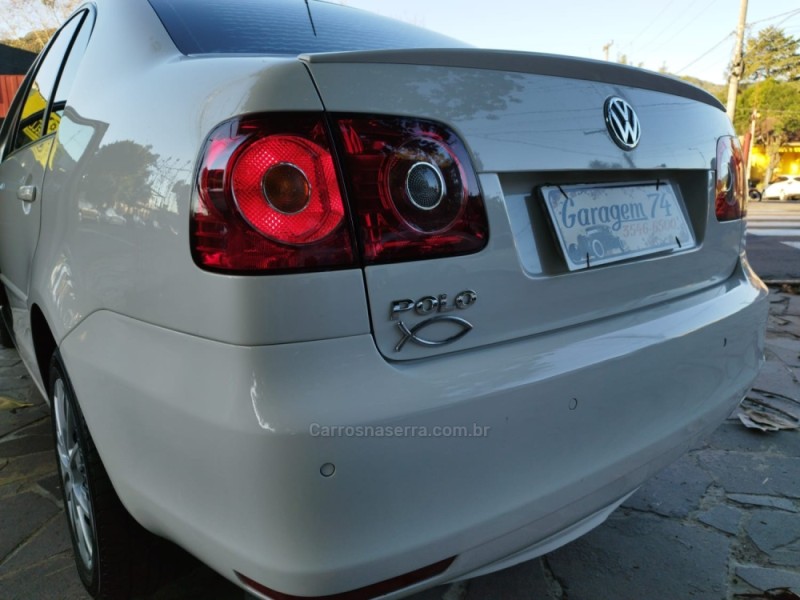POLO SEDAN 1.6 MI 8V FLEX 4P MANUAL - 2014 - TRêS COROAS