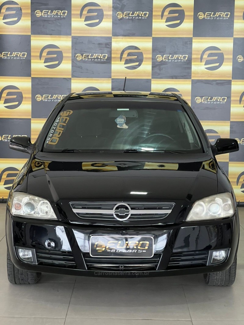 ASTRA 2.0 MPFI ADVANTAGE 8V FLEX 4P MANUAL - 2010 - PORTãO