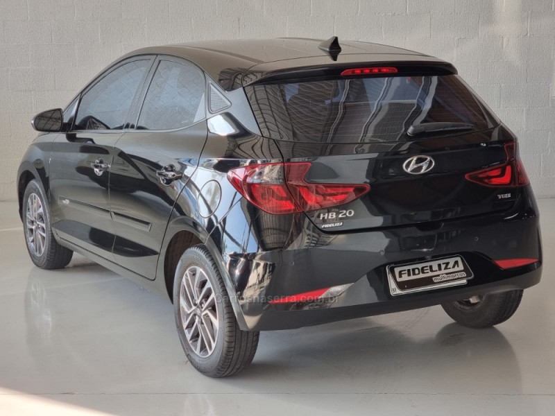 HB20 1.0 PLATINUM 12V TURBO FLEX 4P MANUAL - 2022 - FARROUPILHA