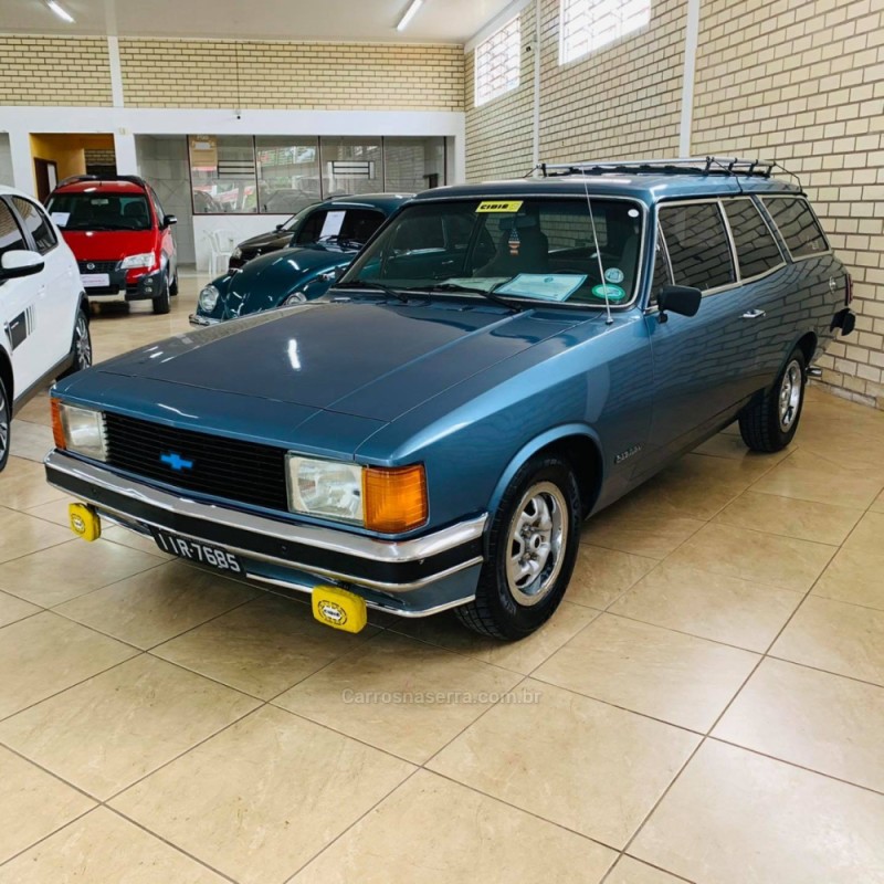 CARAVAN 2.5 L 8V GASOLINA 2P MANUAL - 1982 - CAPELA DE SANTANA