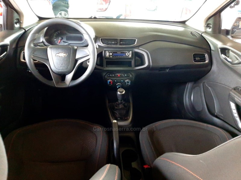 ONIX 1.4 MPFI LT 8V FLEX 4P MANUAL - 2015 - CAXIAS DO SUL