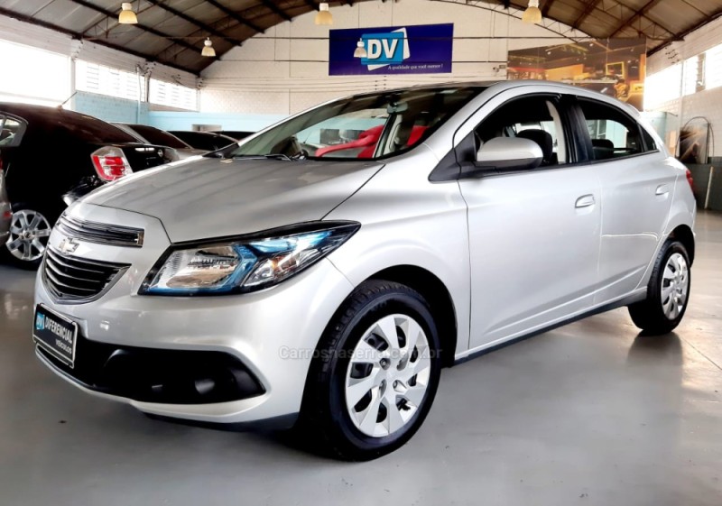 ONIX 1.4 MPFI LT 8V FLEX 4P MANUAL - 2015 - CAXIAS DO SUL