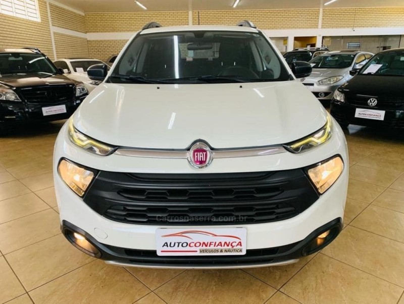TORO 2.0 16V TURBO DIESEL FREEDOM MANUAL - 2017 - CAPELA DE SANTANA