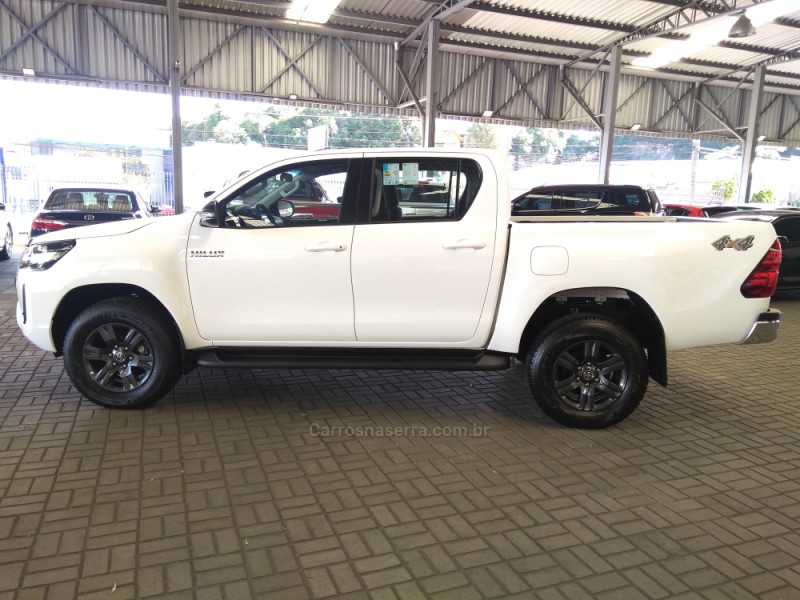 HILUX 2.8 SR 4X4 CD 16V DIESEL 4P AUTOMÁTICO - 2022 - CAXIAS DO SUL