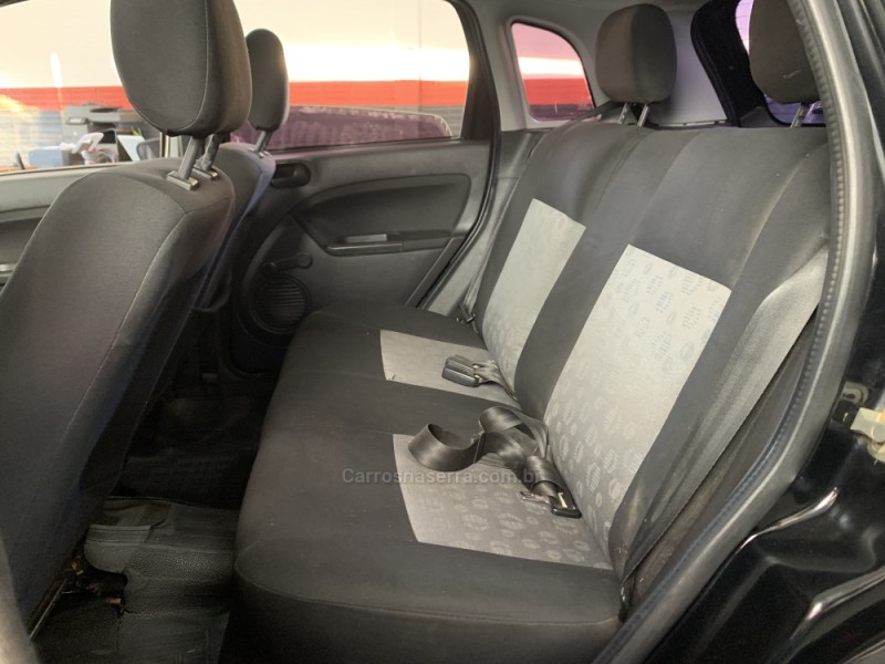 FIESTA 1.0 SE 8V FLEX 4P MANUAL - 2014 - FARROUPILHA