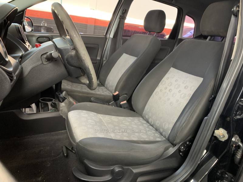 FIESTA 1.0 SE 8V FLEX 4P MANUAL - 2014 - FARROUPILHA