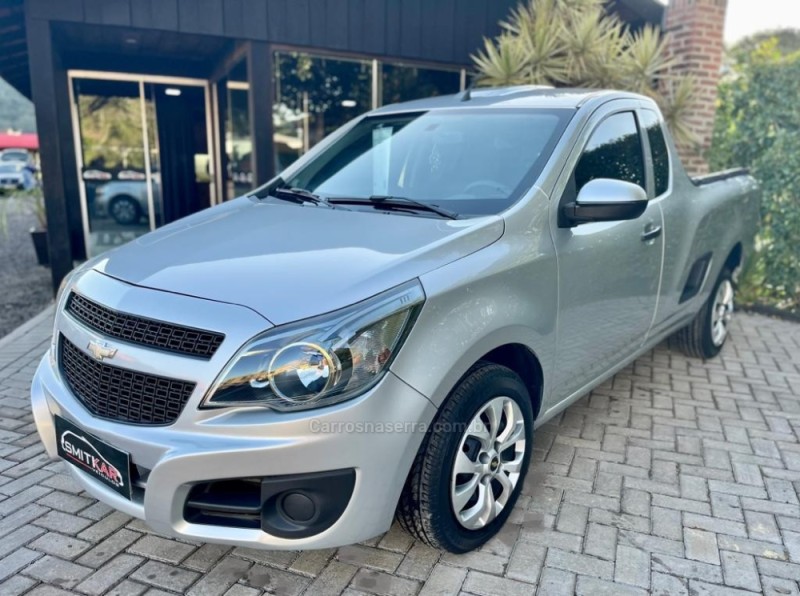 montana 1.4 mpfi ls cs 8v flex 2p manual 2014 rolante