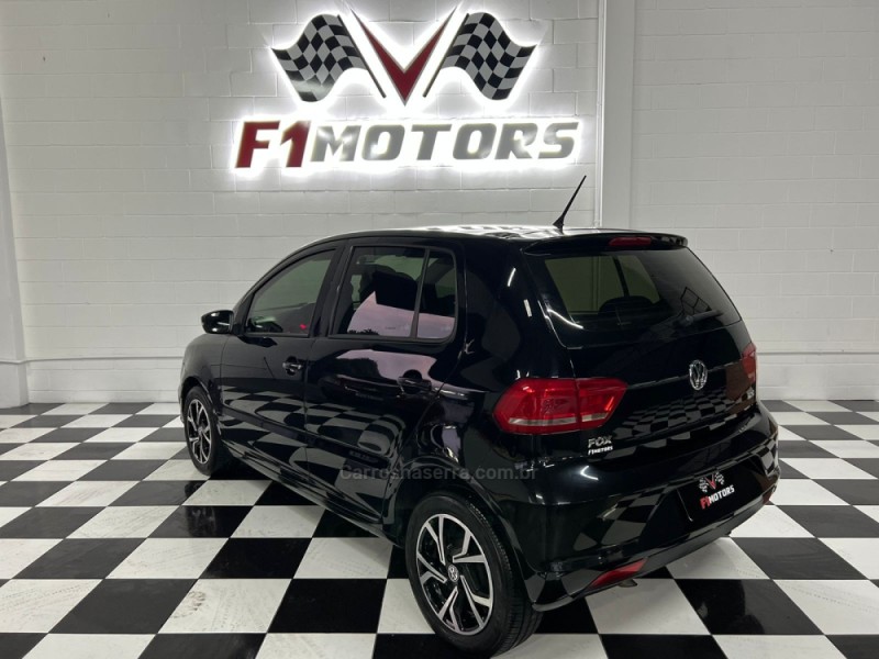 FOX 1.0 MI COMFORTLINE 8V FLEX 4P MANUAL - 2015 - MONTENEGRO