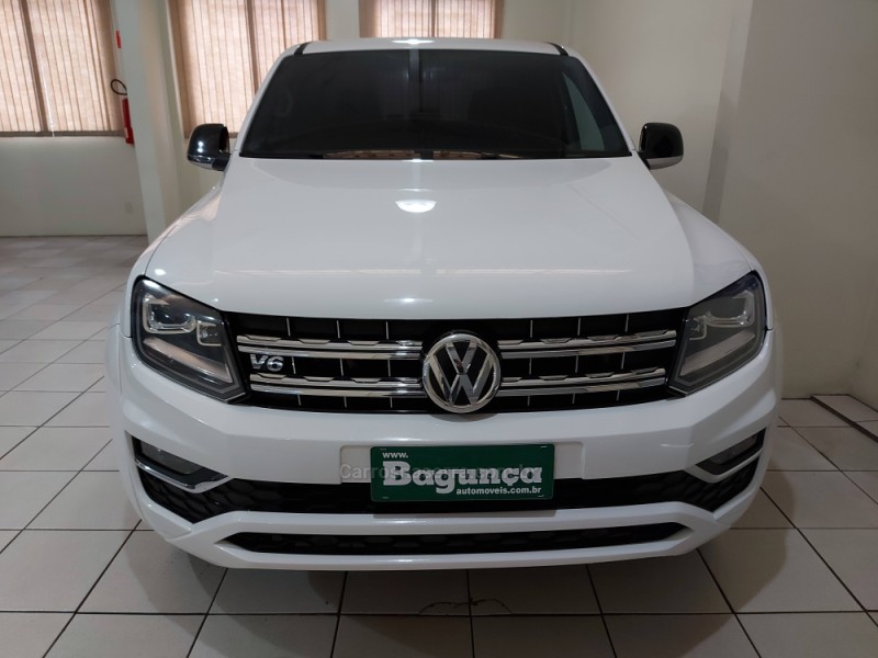 AMAROK 3.0 V6 TDI HIGHLINE CD DIESEL 4MOTION AUTOMÁTICO - 2018 - NOVO HAMBURGO