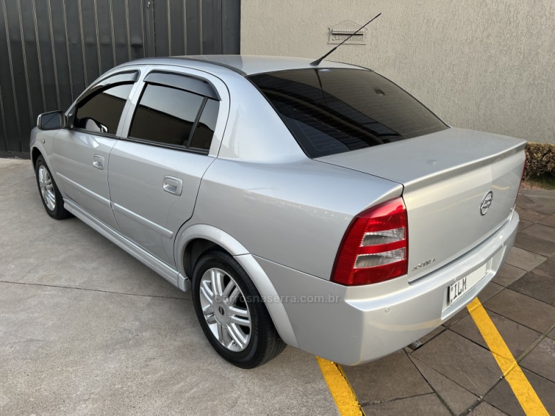 ASTRA 1.8 MPFI GL 8V ÁLCOOL 4P MANUAL - 2004 - CAXIAS DO SUL