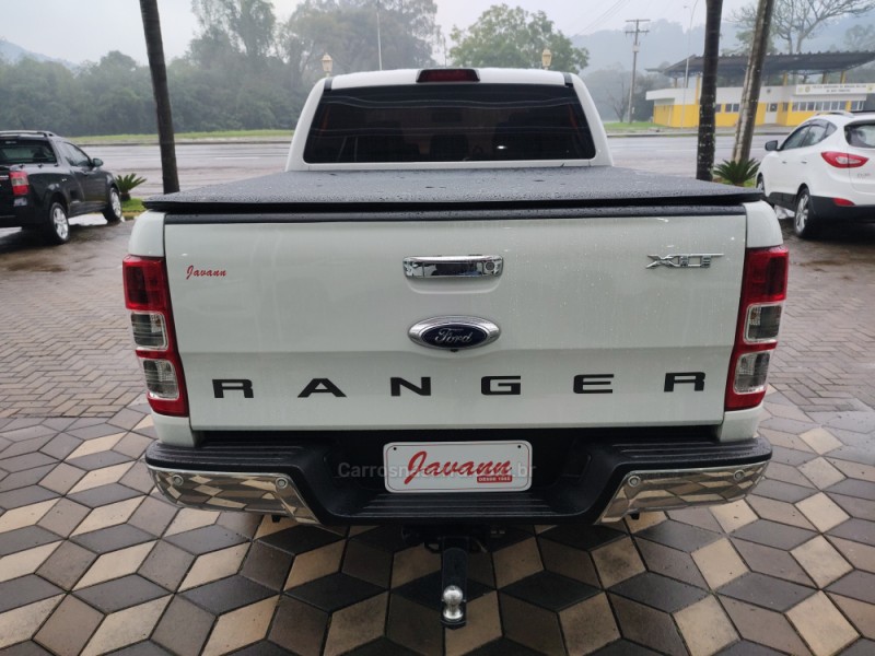 RANGER 3.2 XLT 4X4 CD 20V DIESEL 4P AUTOMÁTICO - 2018 - BOM PRINCíPIO