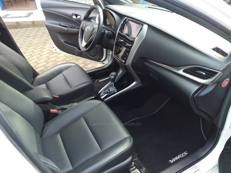 YARIS 1.5 XS CONNECT 16V FLEX 4P AUTOMÁTICO - 2021 - CAXIAS DO SUL