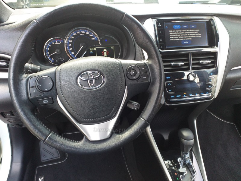 YARIS 1.5 XS CONNECT 16V FLEX 4P AUTOMÁTICO - 2021 - CAXIAS DO SUL
