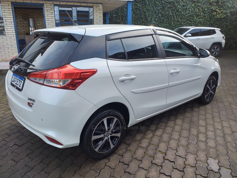 YARIS 1.5 XS CONNECT 16V FLEX 4P AUTOMÁTICO - 2021 - CAXIAS DO SUL