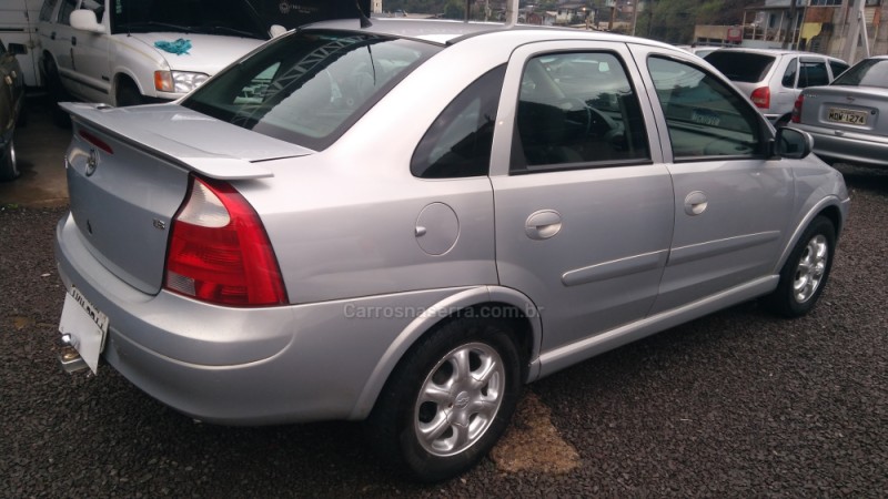 CORSA 1.8 MPFI SEDAN 8V GASOLINA 4P MANUAL - 2003 - CAXIAS DO SUL