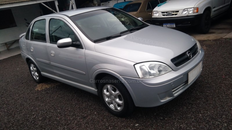 CORSA 1.8 MPFI SEDAN 8V GASOLINA 4P MANUAL - 2003 - CAXIAS DO SUL
