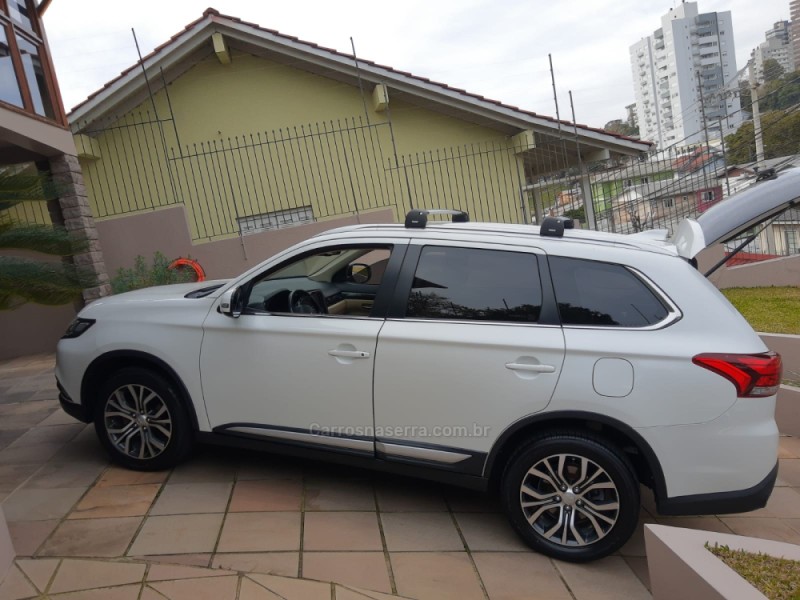 OUTLANDER 2.2 4X4 16V DIESEL 4P AUTOMÁTICO - 2018 - BENTO GONçALVES