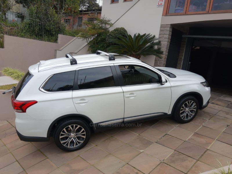 OUTLANDER 2.2 4X4 16V DIESEL 4P AUTOMÁTICO - 2018 - BENTO GONçALVES