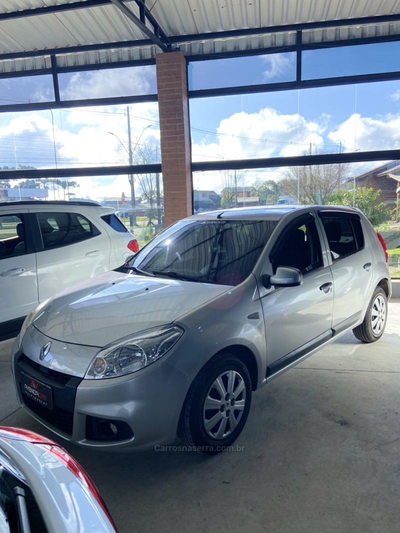 sandero 1.6 expression 8v flex 4p manual 2013 canela