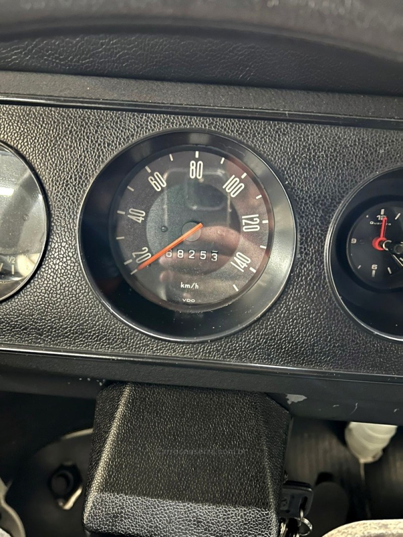 KOMBI 1.6 STD 8V GASOLINA 3P MANUAL - 1988 - CAXIAS DO SUL