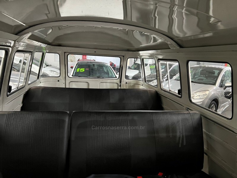 KOMBI 1.6 STD 8V GASOLINA 3P MANUAL - 1988 - CAXIAS DO SUL