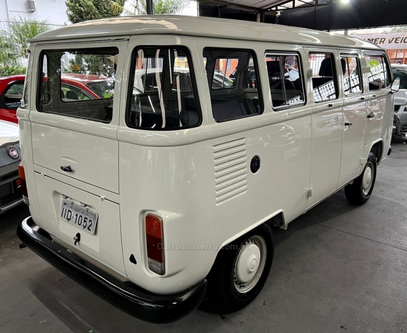 KOMBI 1.6 STD 8V GASOLINA 3P MANUAL - 1988 - CAXIAS DO SUL
