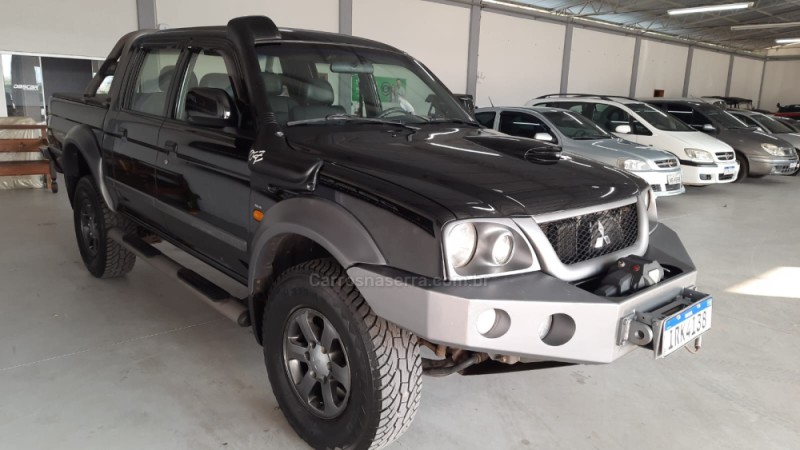 L200 OUTDOOR 2.5 GLS 4X4 CD 8V TURBO INTERCOOLER DIESEL 4P MANUAL - 2011 - BOM PRINCíPIO