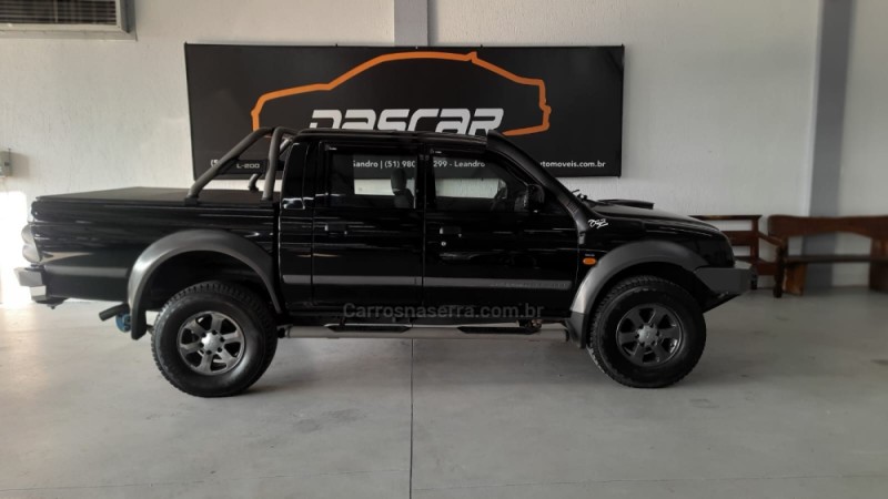 L200 OUTDOOR 2.5 GLS 4X4 CD 8V TURBO INTERCOOLER DIESEL 4P MANUAL - 2011 - BOM PRINCíPIO