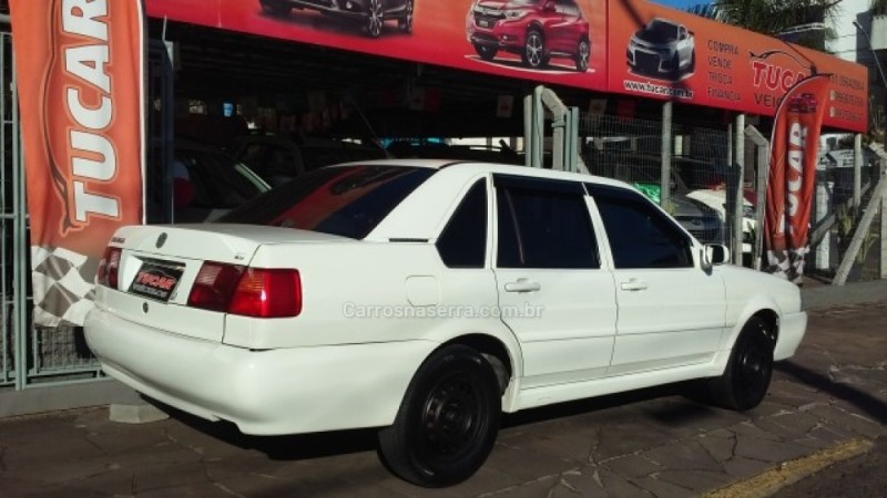SANTANA 2.0 MI 8V GASOLINA 4P MANUAL - 2004 - DOIS IRMãOS