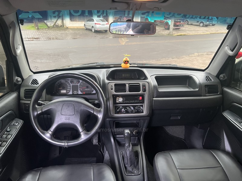 PAJERO TR4 2.0 4X4 16V 140CV FLEX 4P MANUAL - 2008 - CAXIAS DO SUL