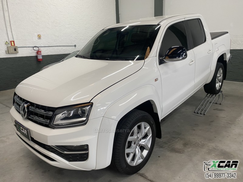 AMAROK 3.0 V6 TDI HIGHLINE CD DIESEL 4MOTION AUTOMÁTICO