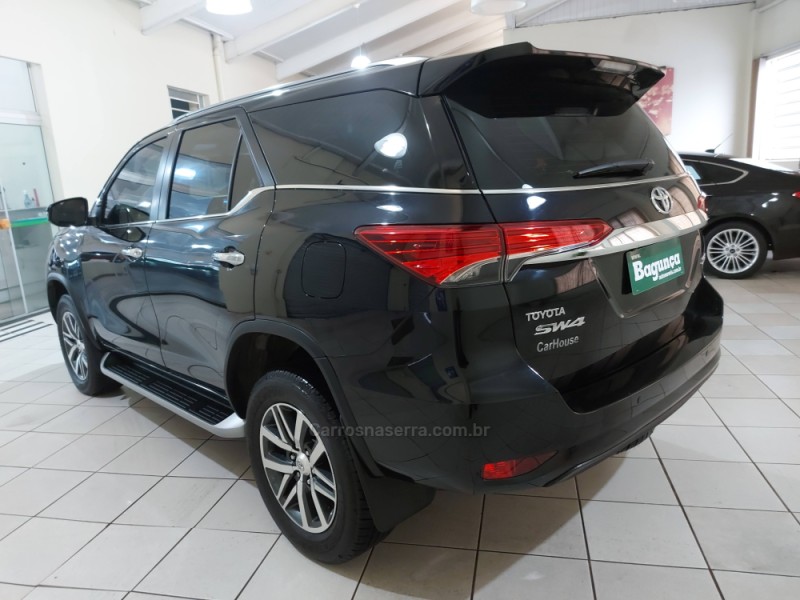 HILUX SW4 2.8 SRX 4X4 7 LUGARES 16V TURBO INTERCOOLER DIESEL 4P AUTOMÁTICO - 2020 - NOVO HAMBURGO