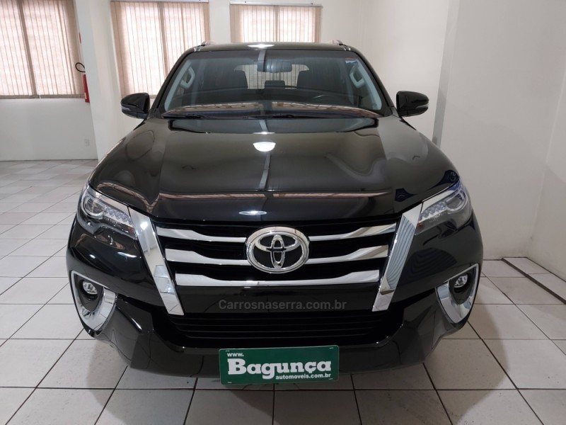 HILUX SW4 2.8 SRX 4X4 7 LUGARES 16V TURBO INTERCOOLER DIESEL 4P AUTOMÁTICO - 2020 - NOVO HAMBURGO