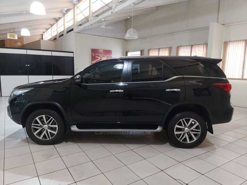 HILUX SW4 2.8 SRX 4X4 7 LUGARES 16V TURBO INTERCOOLER DIESEL 4P AUTOMÁTICO - 2020 - NOVO HAMBURGO