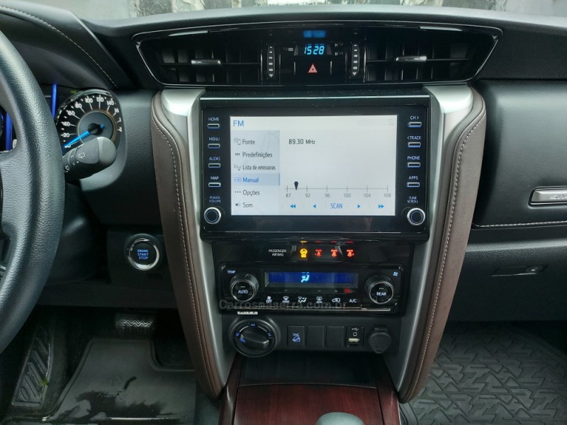 HILUX SW4 2.8 SRX 4X4 7 LUGARES 16V TURBO INTERCOOLER DIESEL 4P AUTOMÁTICO - 2020 - NOVO HAMBURGO