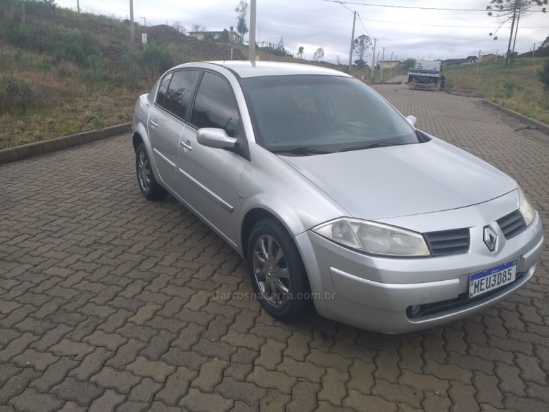 megane 2.0 dynamique sedan 16v gasolina 4p manual 2008 caxias do sul