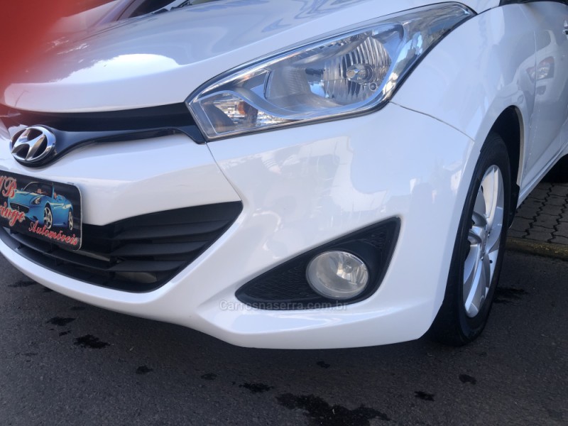 HB20S 1.6 PREMIUM 16V FLEX 4P AUTOMÁTICO - 2015 - VALE REAL