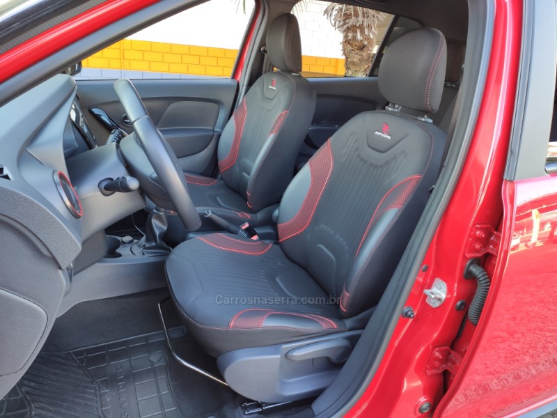 SANDERO 1.6 STEPWAY RIP CURL 8V FLEX 4P MANUAL - 2017 - VENâNCIO AIRES