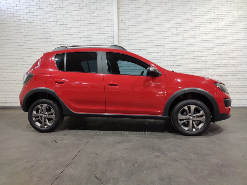 SANDERO 1.6 STEPWAY RIP CURL 8V FLEX 4P MANUAL - 2017 - VENâNCIO AIRES