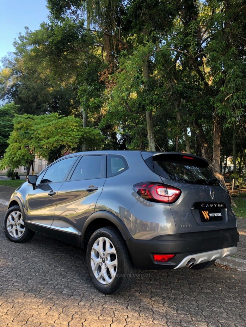 CAPTUR 1.6 16V FLEX INTENSE AUTOMÁTICO - 2018 - TRêS COROAS